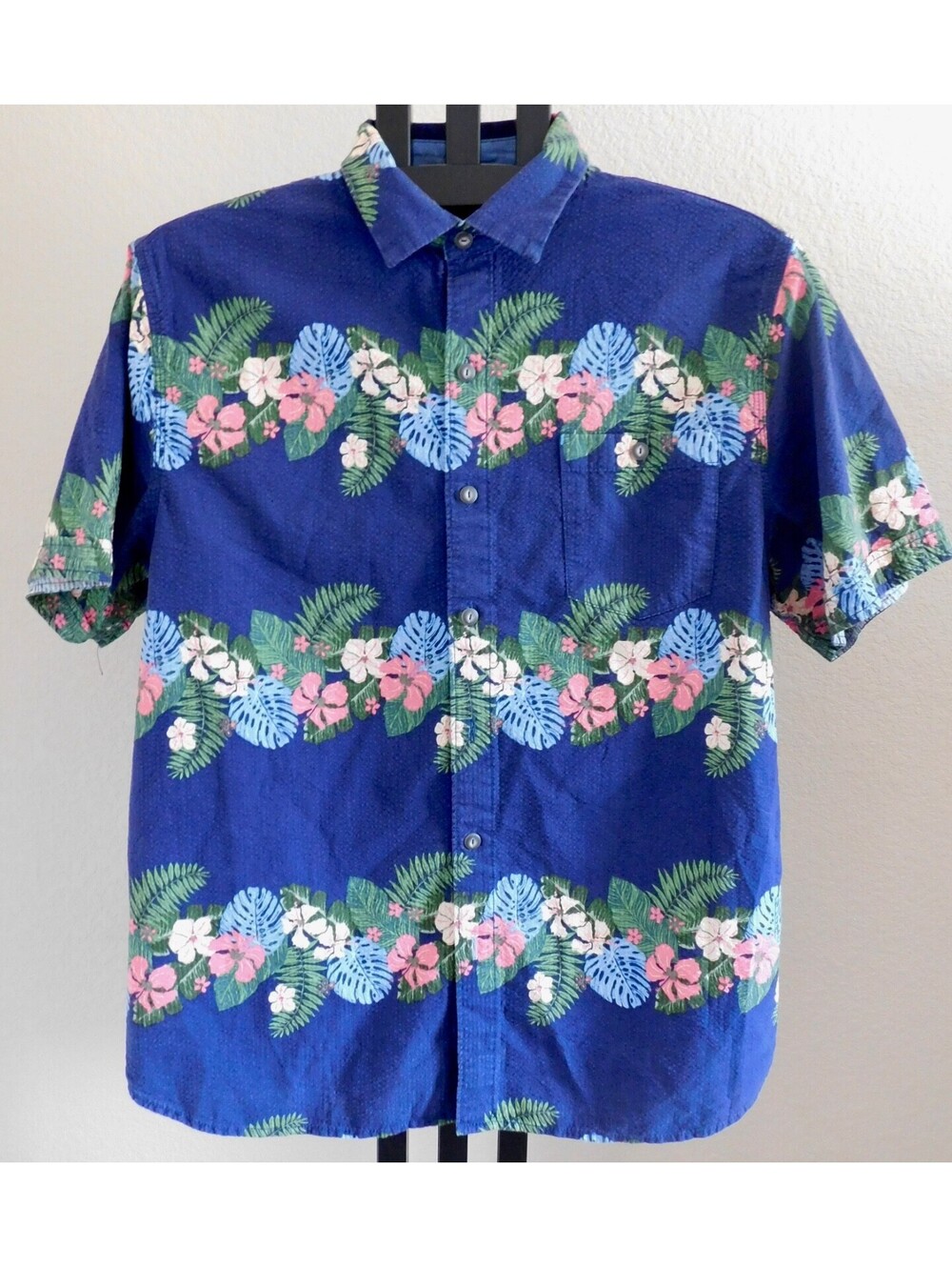 Tommy Bahama Men's Large Blue Hibiscus Tropical Seersucker Button Down Shirt L
